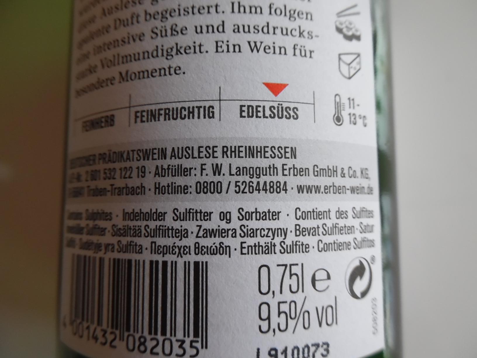 Sechs Flaschen
